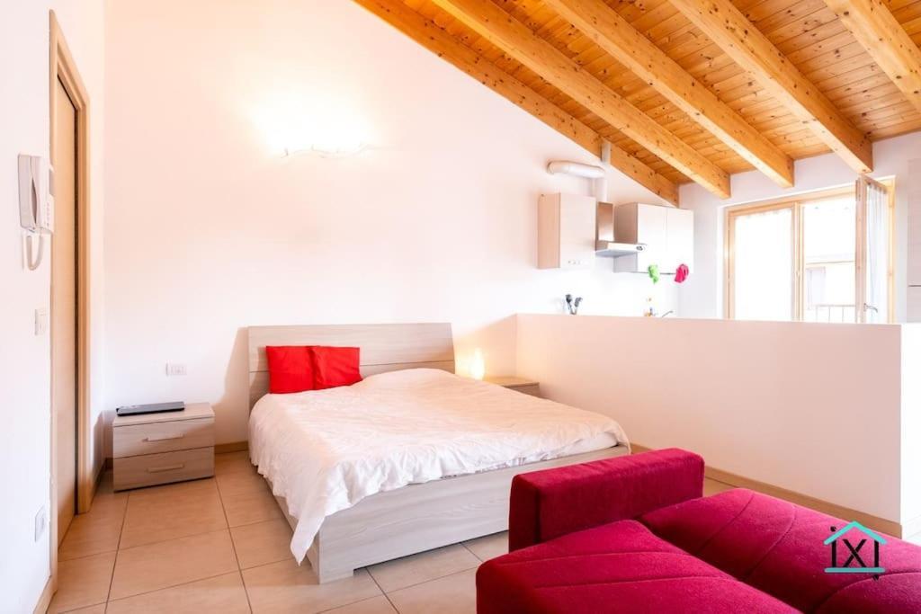 Travedona Loft By Lake Ixihome Dış mekan fotoğraf